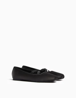BERSHKA Ballerines satinées élastiques Noir New