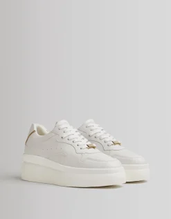 BERSHKA Baskets compensées décoration. Blanc Best Sale