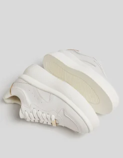 BERSHKA Baskets compensées décoration. Blanc Best Sale