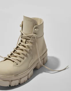 BERSHKA Bottes à lacets semelle crantée homme Sable Best