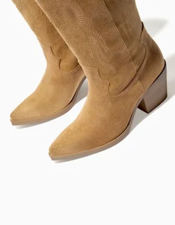 BERSHKA Bottes à talon style cowboy Sable Clearance