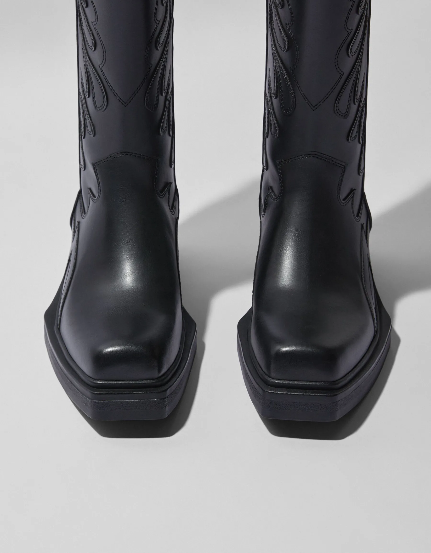 BERSHKA Bottes cowboy homme Noir Discount