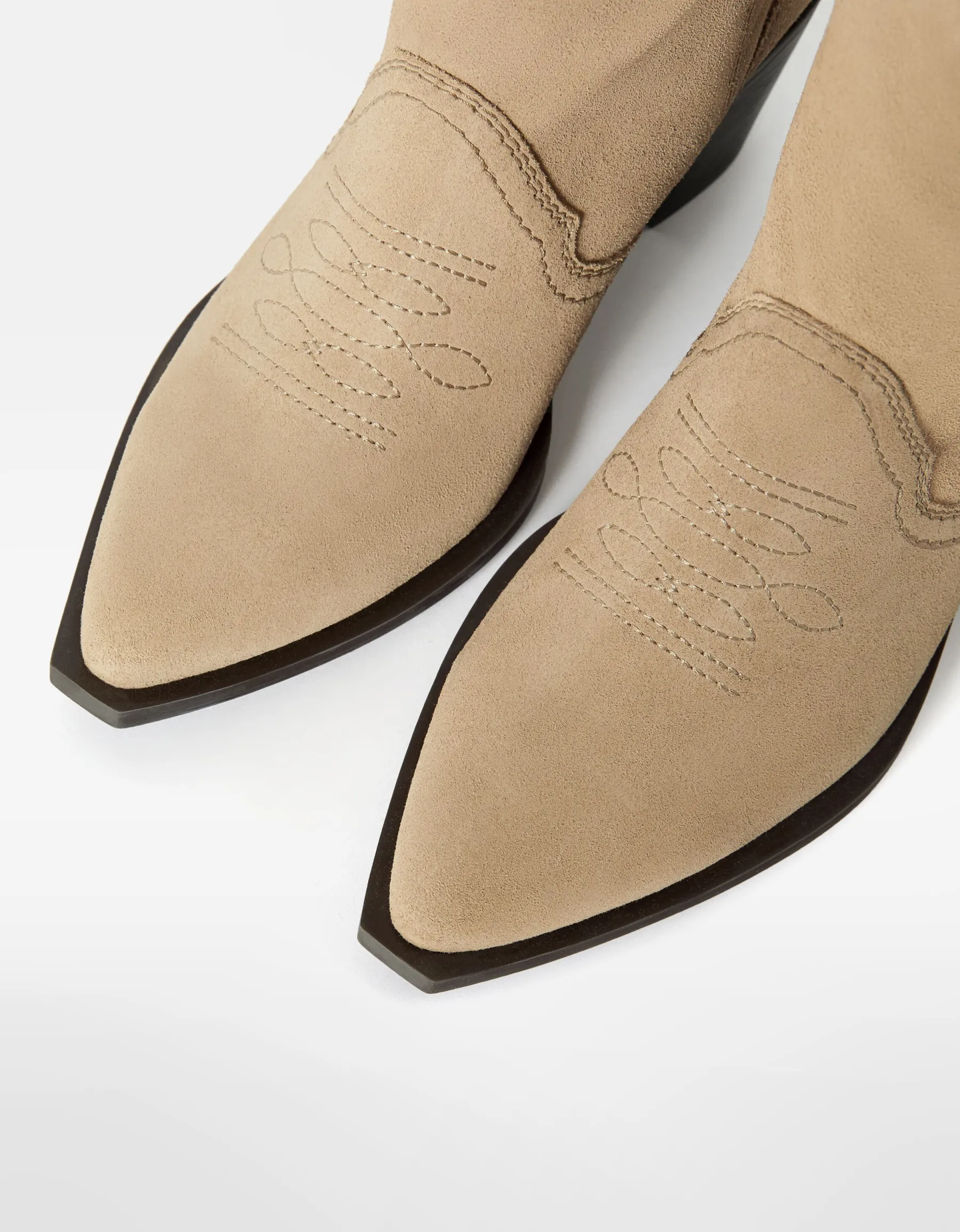 BERSHKA Bottes cowboy talon CUIR Sable Shop