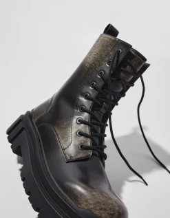 BERSHKA Bottes effet usé semelle crantée homme Noir Discount