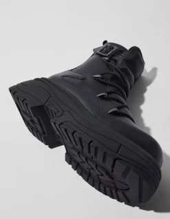 BERSHKA Bottes volume avec boucles homme Noir Online