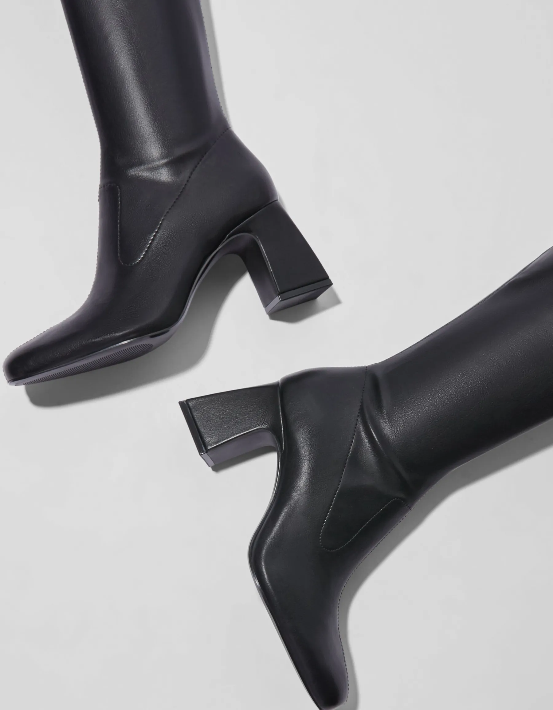 BERSHKA Bottes XL talon midi Noir Fashion