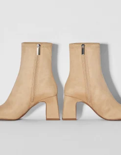 BERSHKA Bottines à talon moulantes Camel Best Sale
