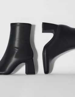 BERSHKA Bottines à talon moulantes Noir Hot