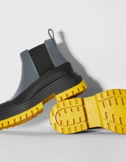 BERSHKA Bottines plates semelle colorée Multicouleur Fashion