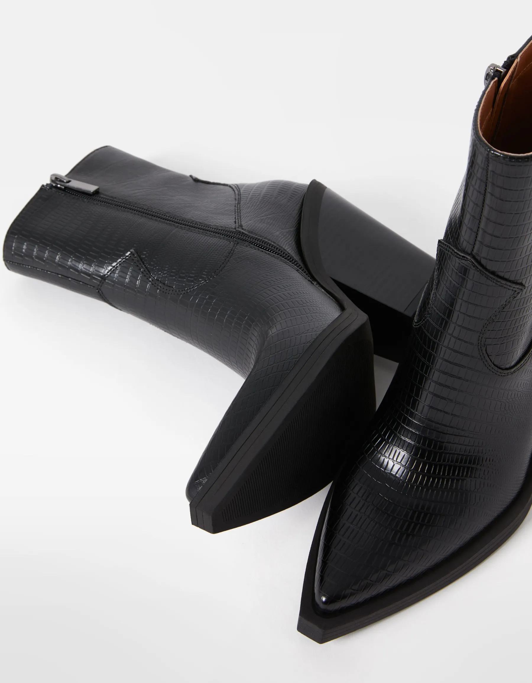 BERSHKA Bottines talon cowboy Noir Sale