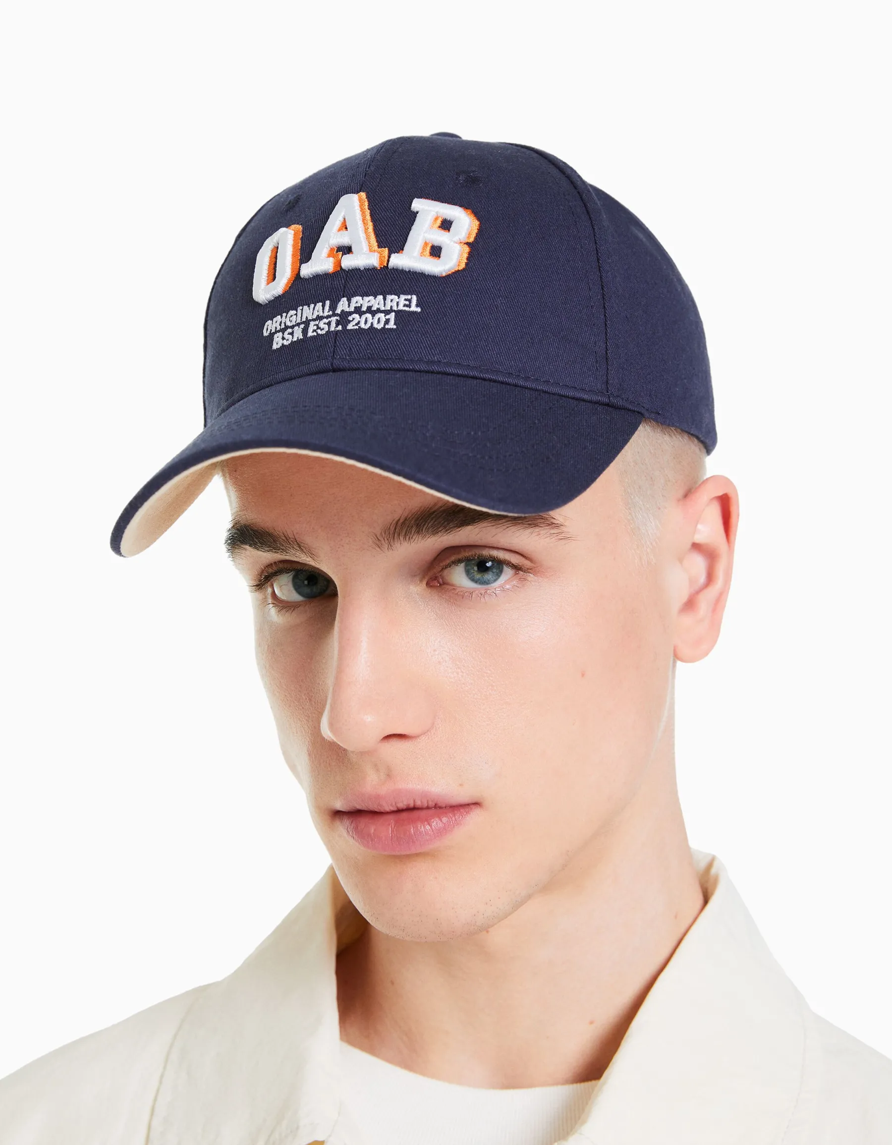 BERSHKA Casquette varsity Marine Store