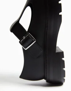 BERSHKA Chaussures plates type Mary Jane Noir Cheap