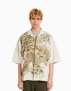 BERSHKA Chemise manches courtes broderie tigre Blanc Sale