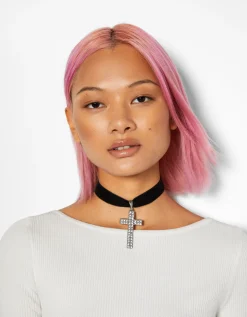 BERSHKA Collier ras du cou croix strass Argent Fashion