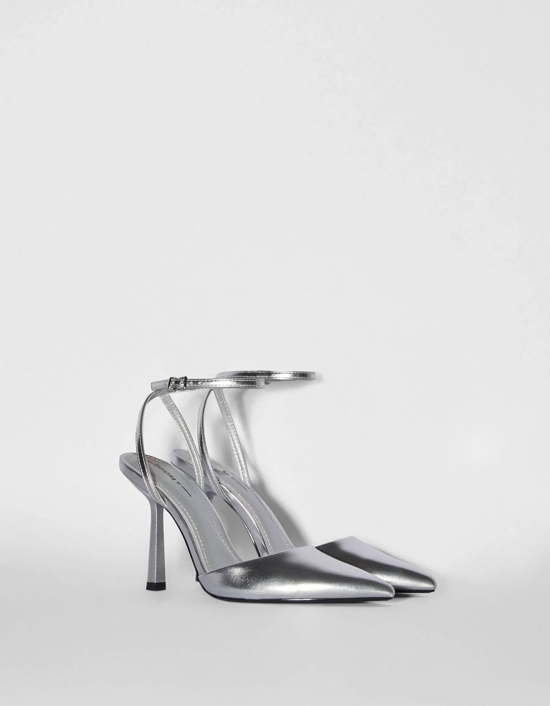 BERSHKA Escarpins type mules métallisés Fuchsia Discount
