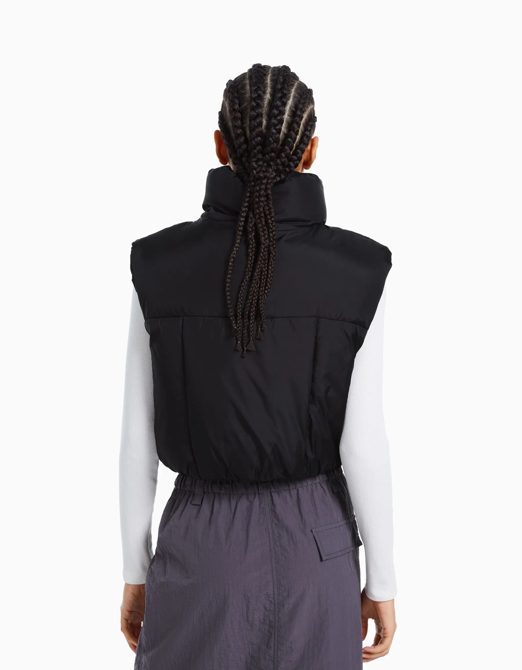 BERSHKA Gilet cropped sans manches effet nylon Violet Clearance