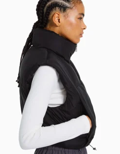 BERSHKA Gilet cropped sans manches effet nylon Violet Outlet