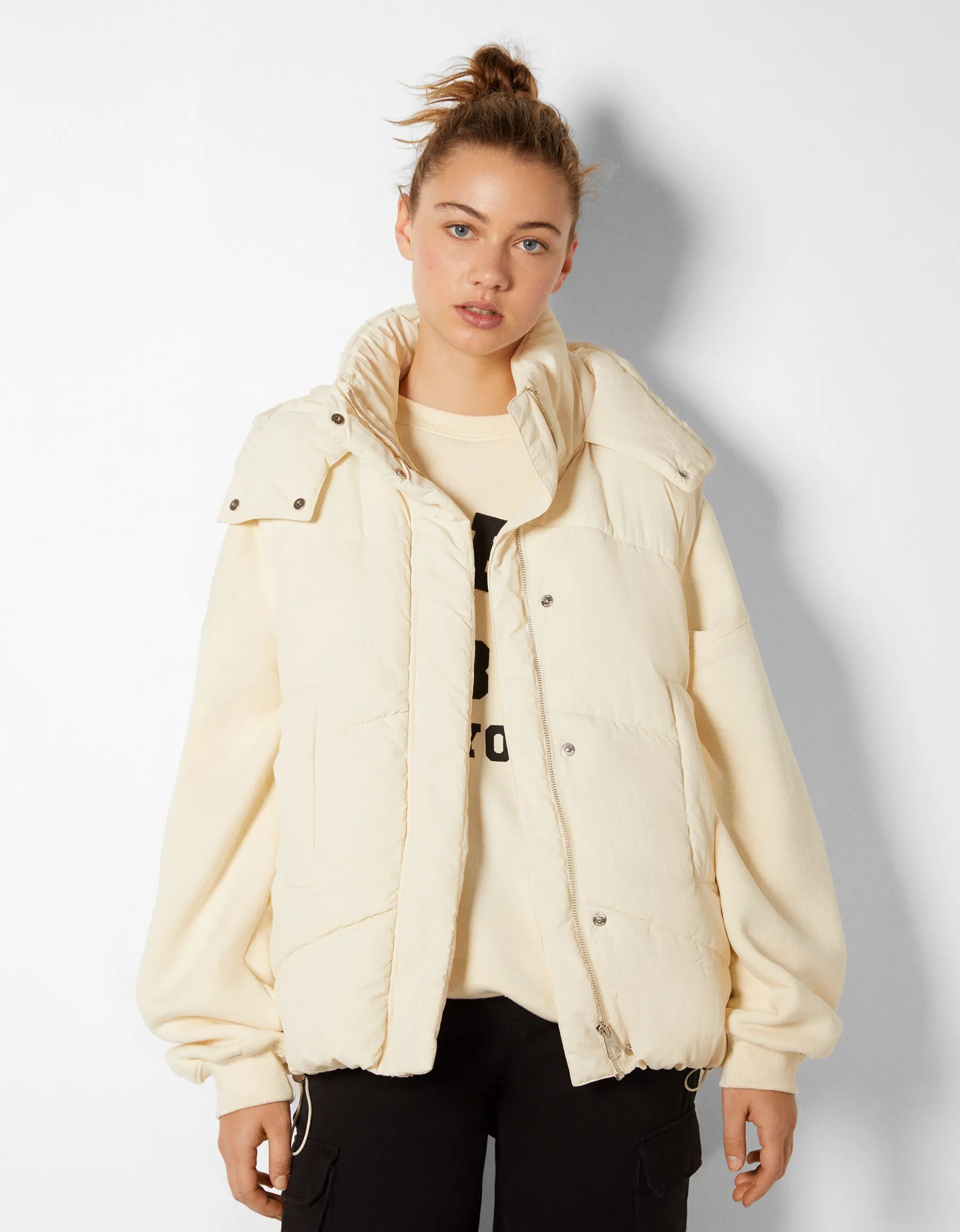 BERSHKA Gilet sans manches rembourré capuche oversize Noir Flash Sale