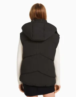 BERSHKA Gilet sans manches rembourré capuche oversize Noir Hot