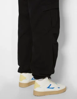 BERSHKA Jean cargo parachute Kaki Best
