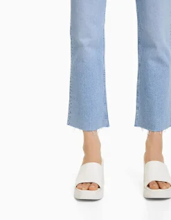 BERSHKA Jean cropped flare Bleu lavé Store