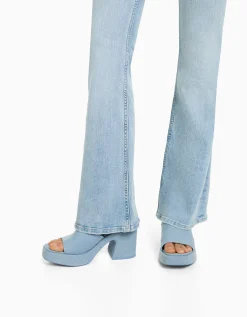 BERSHKA Jean flare Bleu Flash Sale