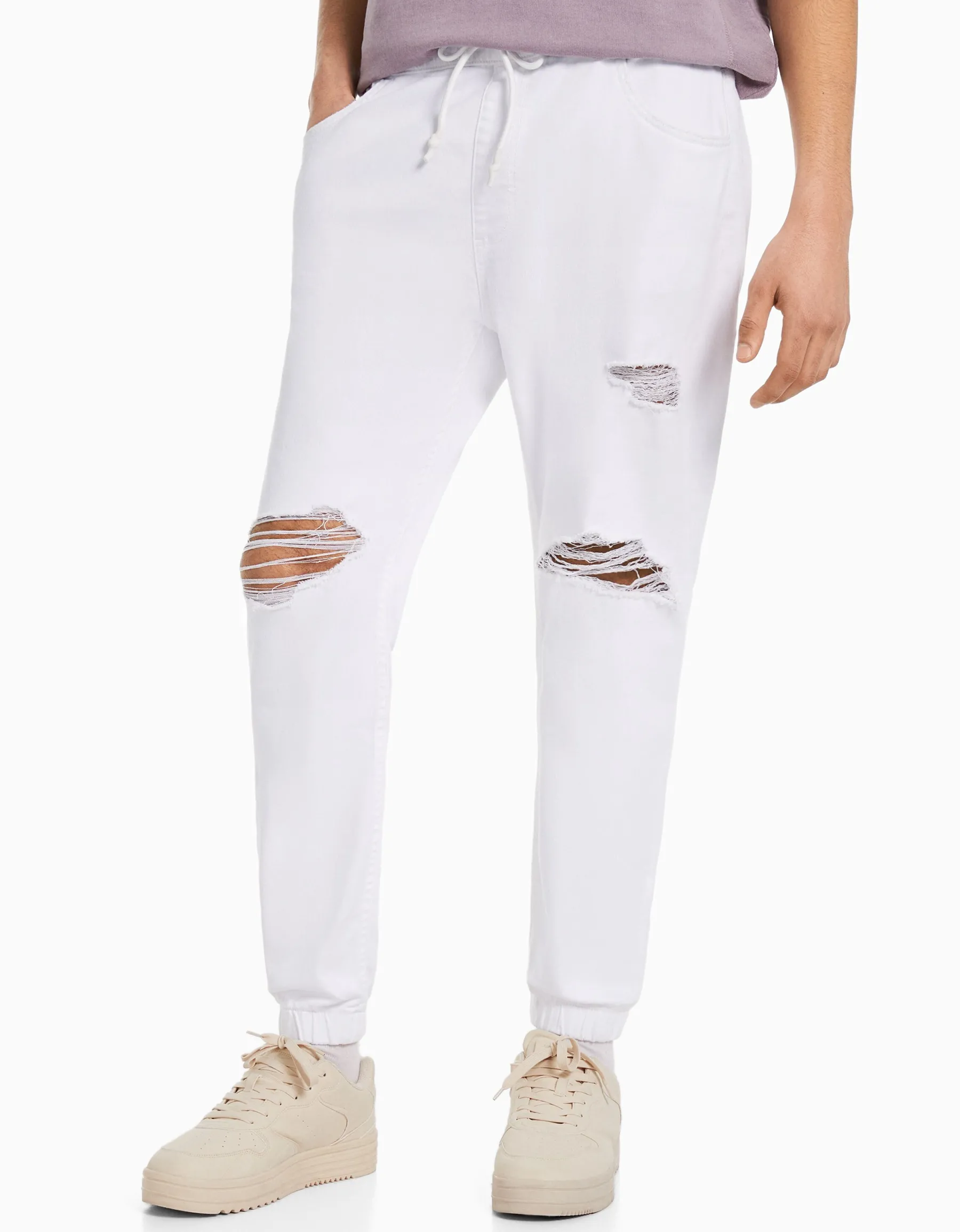 BERSHKA Jean jogger coloré déchirures Blanc Hot
