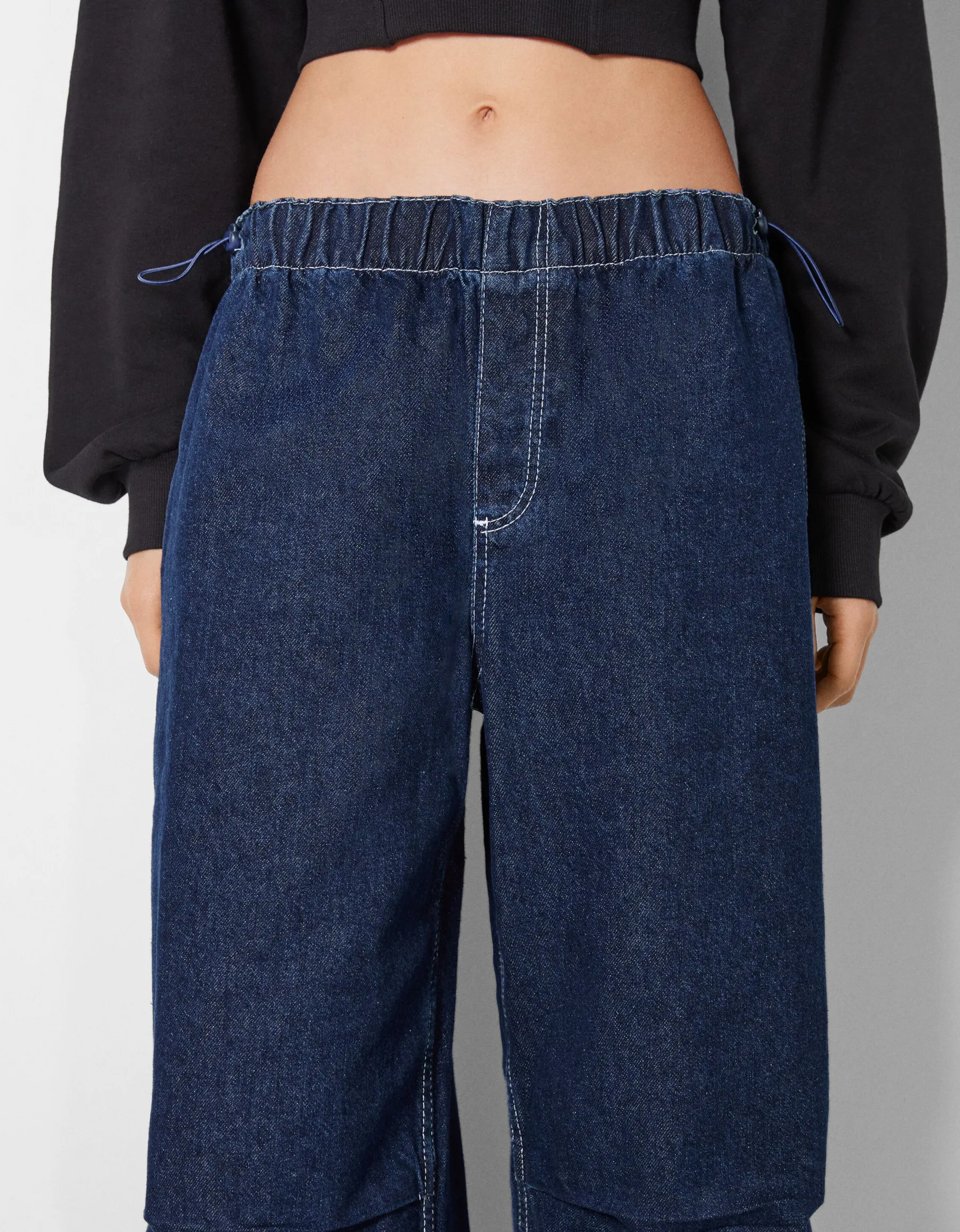 BERSHKA Jean jogger parachute Bleu lavé Discount