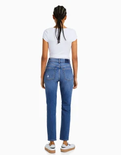 BERSHKA Jean mom décontracté déchiré Bleu Hot
