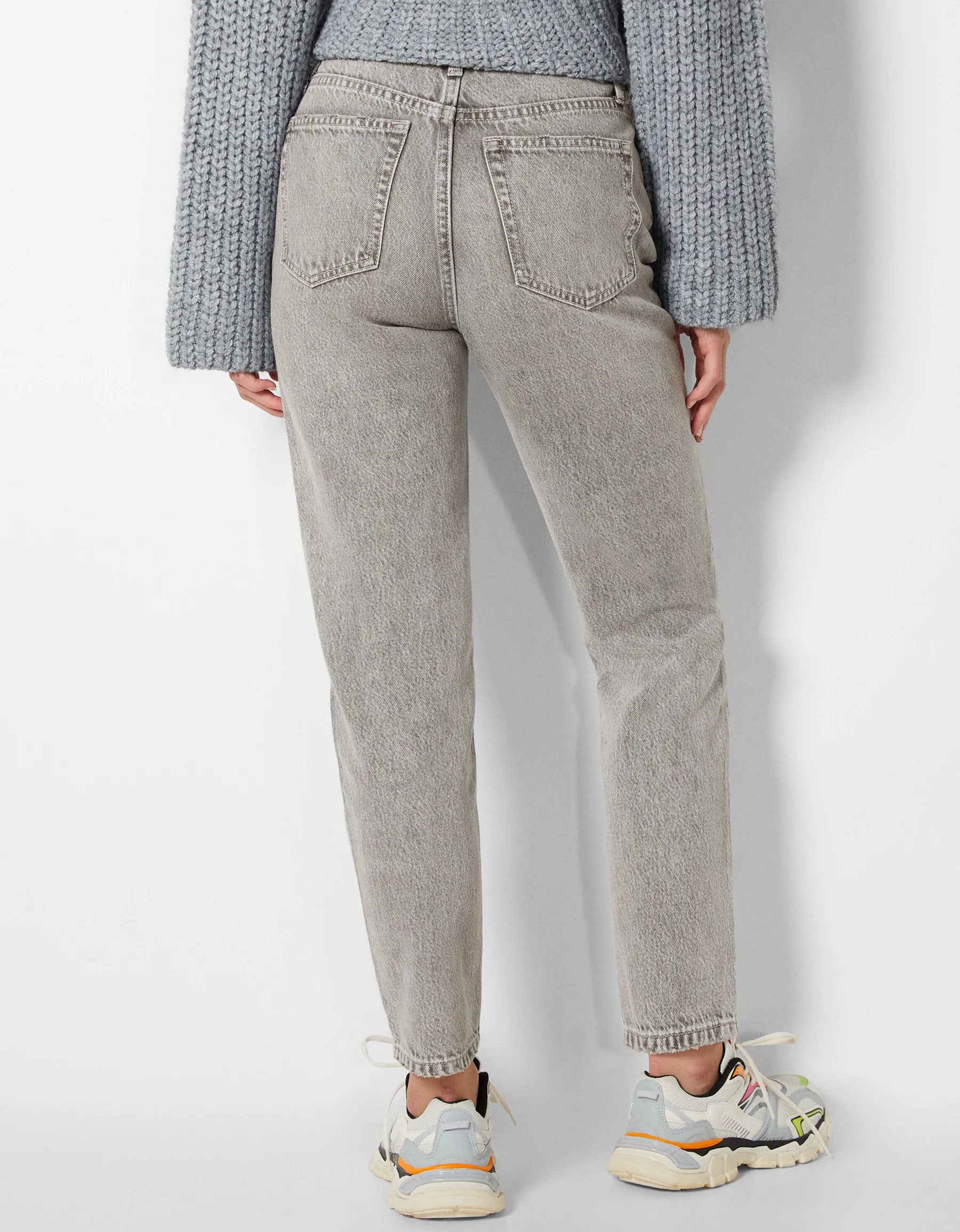 BERSHKA Jean mom fit Bleu Outlet