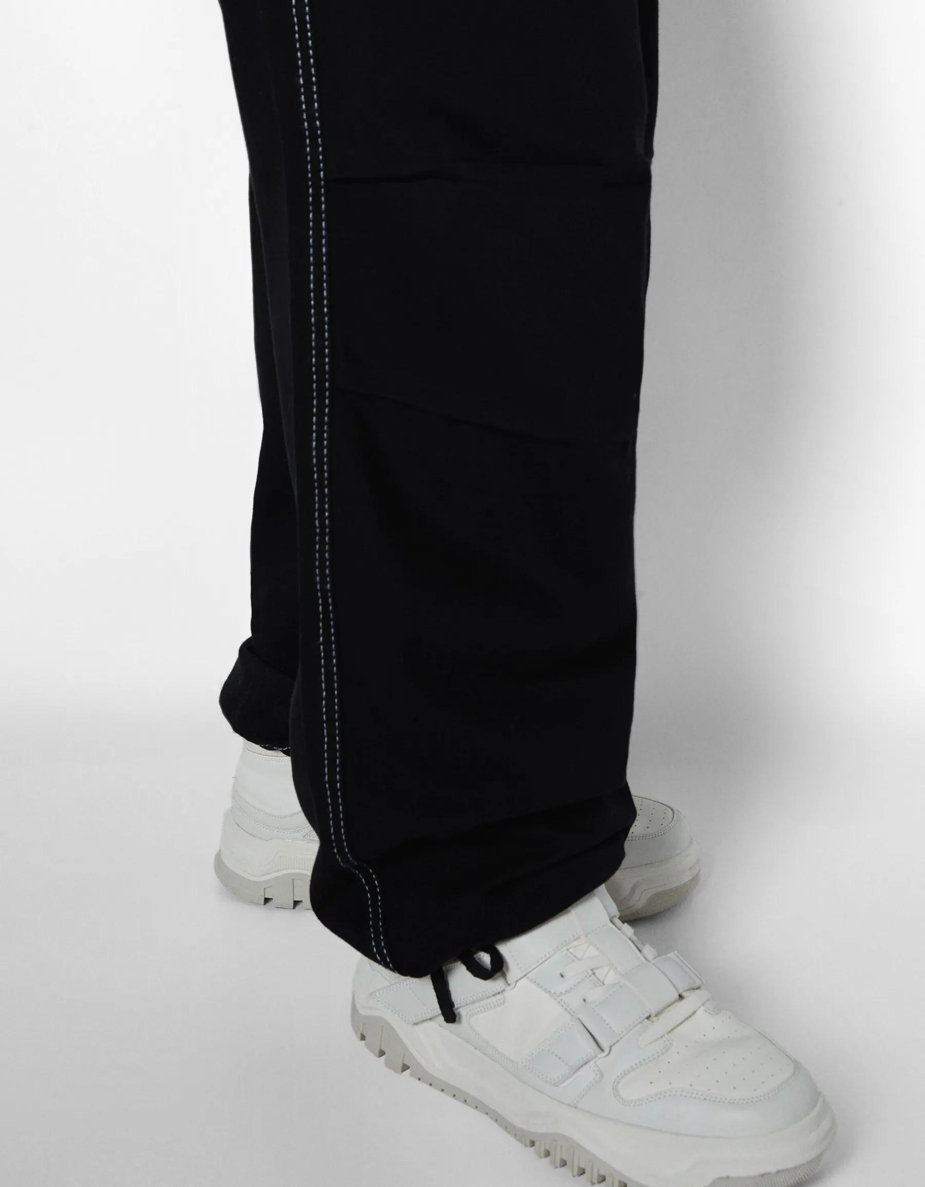 BERSHKA Jean parachute Bleu New
