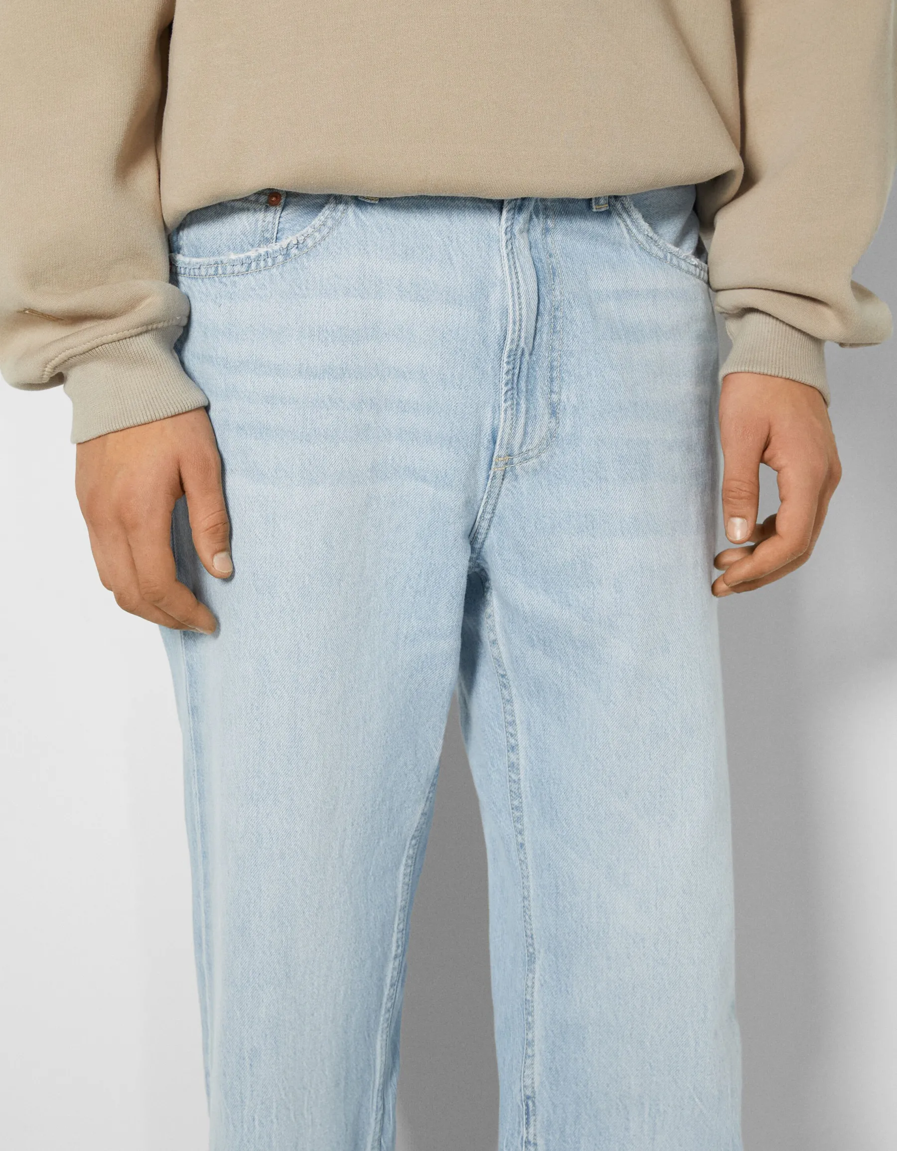 BERSHKA Jean 90’s wide Bleu clair Shop