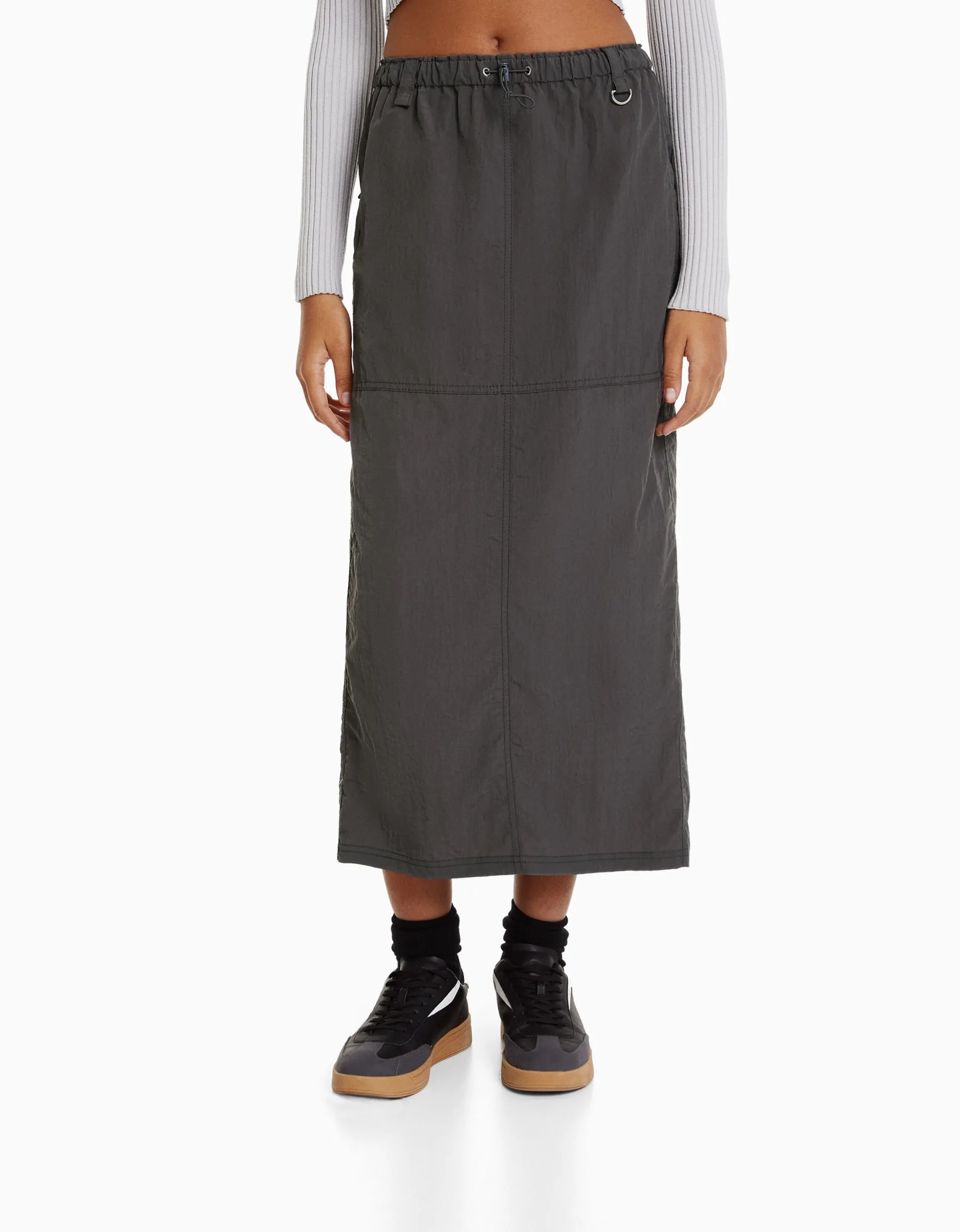 BERSHKA Jupe midi effet nylon Écru Outlet