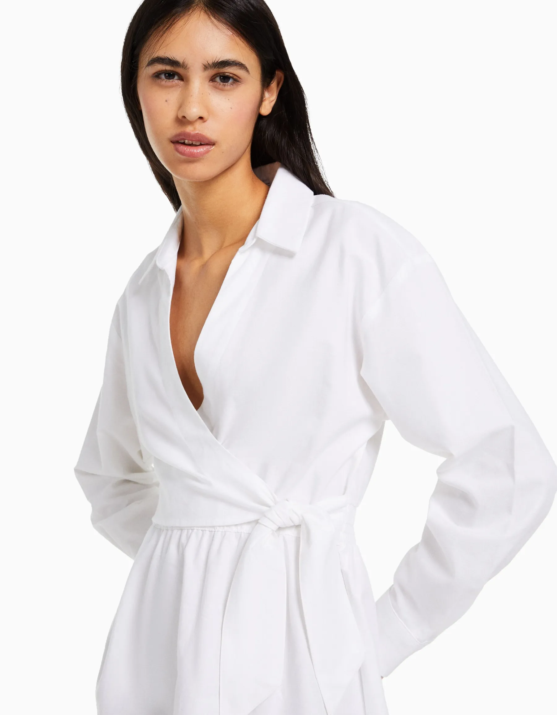 BERSHKA Mini-robe chemise manches longues cache-cœur Blanc New