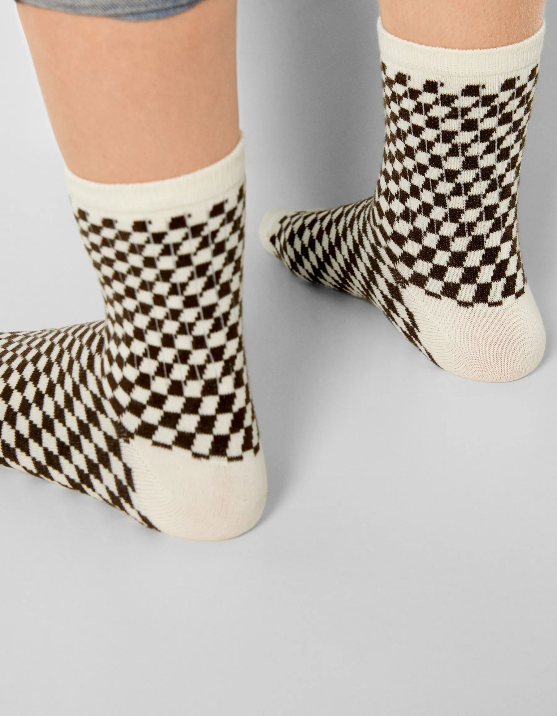 BERSHKA Pack 3 chaussettes papillon Marron Discount