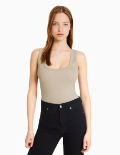 BERSHKA Pack 2 T-shirts sans manches bord-côte Multicouleur Hot