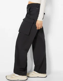 BERSHKA Pantalon cargo edgy Noir Shop