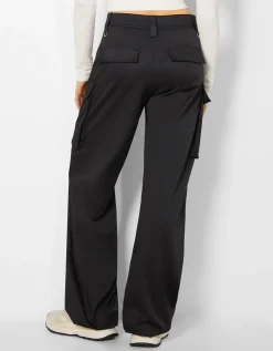 BERSHKA Pantalon cargo edgy Noir Shop