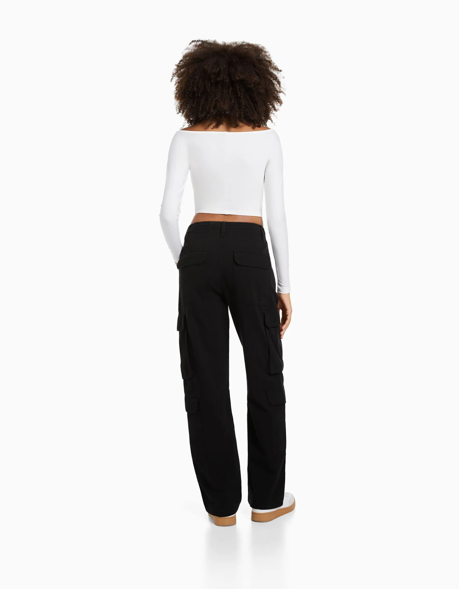 BERSHKA Pantalon cargo moulant serge multipoches Kaki Flash Sale