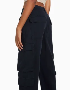 BERSHKA Pantalon cargo moulant serge multipoches Kaki Hot