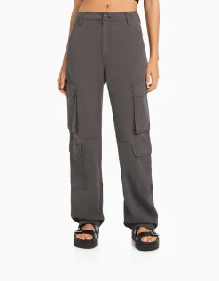 BERSHKA Pantalon cargo moulant serge multipoches Kaki Store