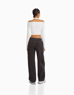 BERSHKA Pantalon cargo taille basse coton fil contraste Blanc cassé Fashion