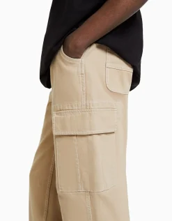 BERSHKA Pantalon cargo wide fil contraste Noir Fashion