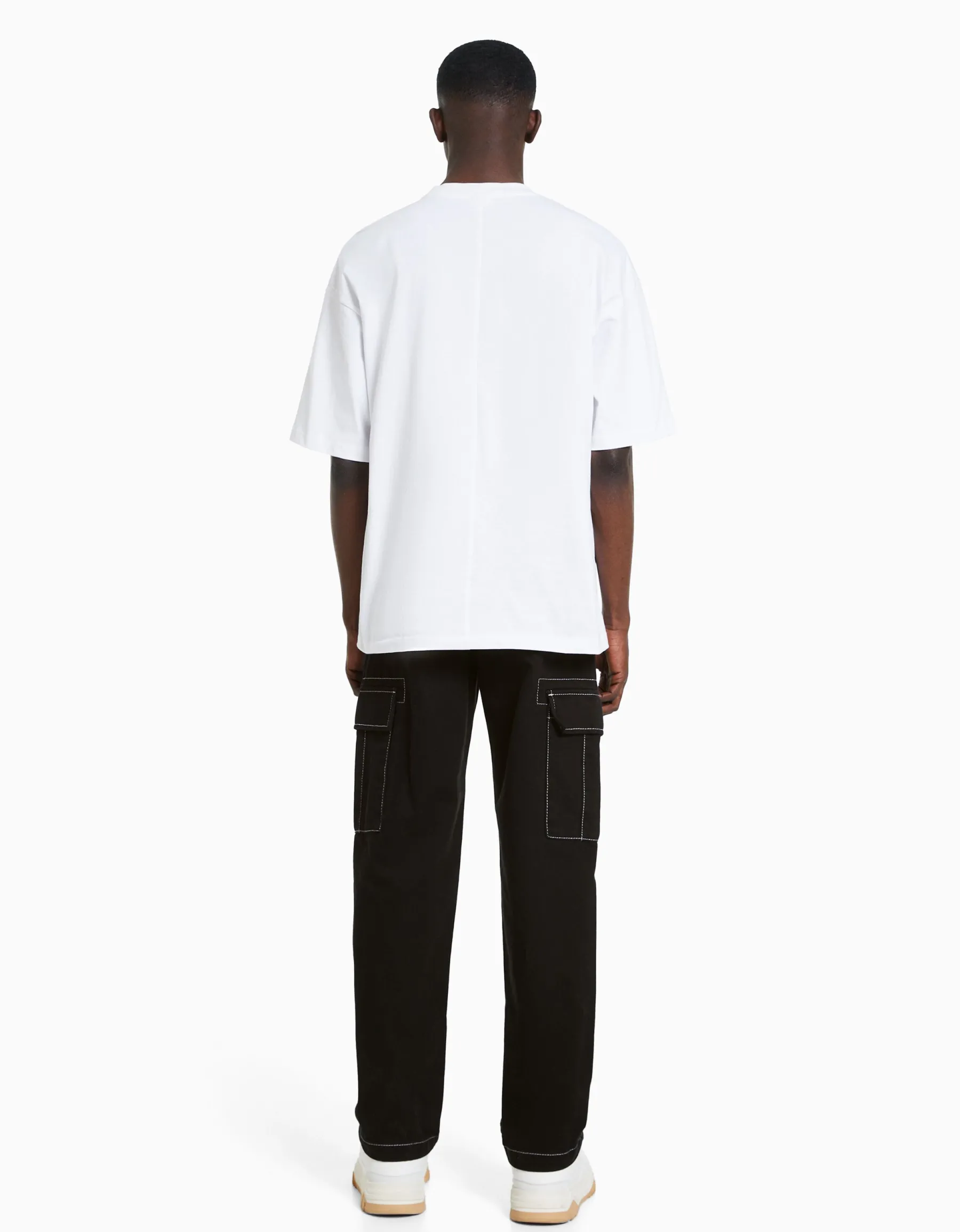 BERSHKA Pantalon cargo wide fil contraste Noir Outlet
