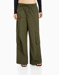 BERSHKA Pantalon cargo wide leg multipoches Kaki Sale
