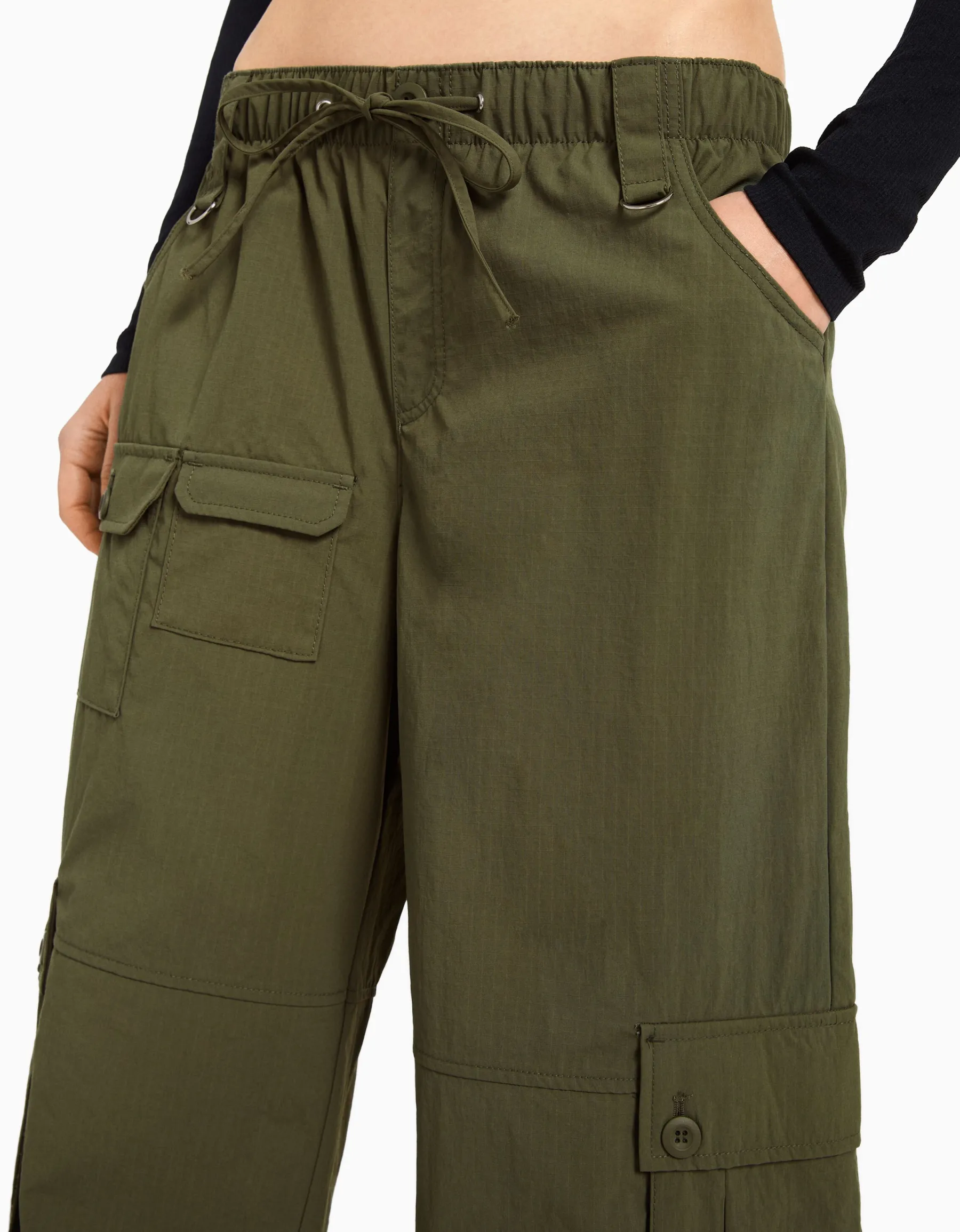 BERSHKA Pantalon cargo wide leg multipoches Kaki Sale