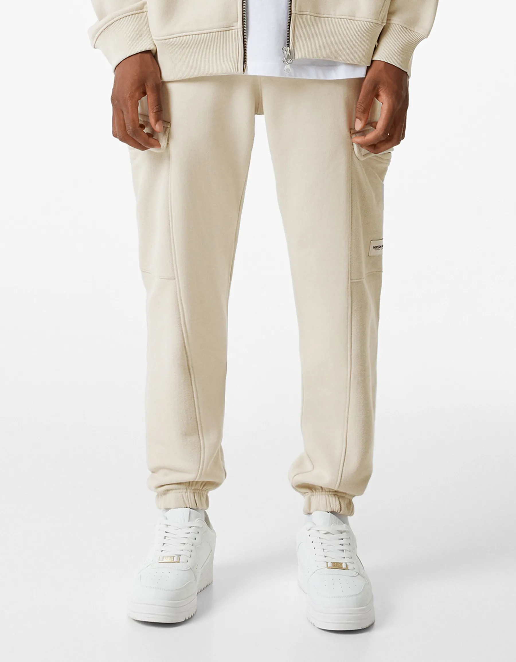 BERSHKA Pantalon jogger cargo molleton Noir Clearance