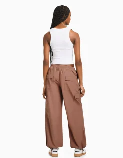 BERSHKA Pantalon jogger cargo parachute Bleu lavé Online