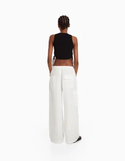 BERSHKA Pantalon jogger cargo parachute Bleu lavé Best