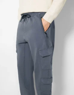 BERSHKA Pantalon jogger cargo slim Blanc cassé Discount